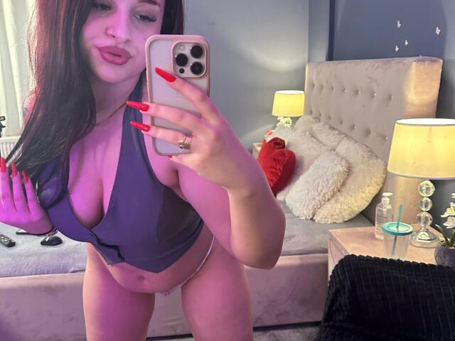 LucieRed - Live sexe cam - 28879010