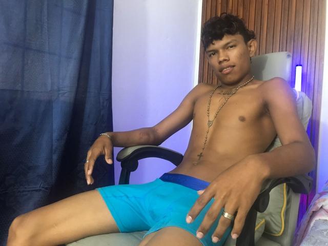 JuanmHata - Live sex cam - 28880687