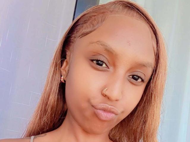 Prettylicky - Sexe cam en vivo - 28881629