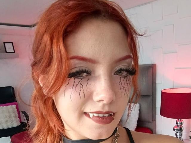 EmmaThomsonn - Sexe cam en vivo - 28881896