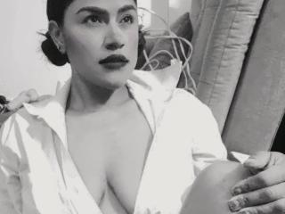 Ver la ficha detallada de IvannaDuran