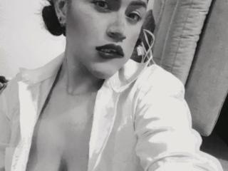 Ver la ficha detallada de IvannaDuran