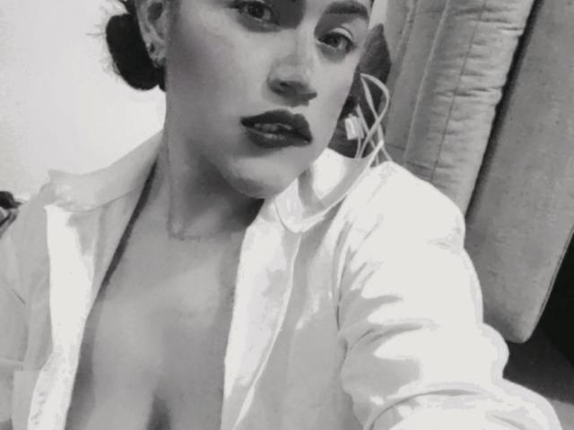 IvannaDuran - Live sex cam - 28882820