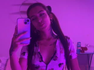 Podívejte se na podrobnou kartu HarperBlake