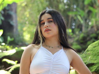 Se dtaljerede oplysninger for KatieDesirX