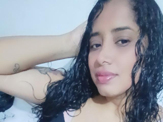 MariaCatalina - Live Sex Cam - 28884461