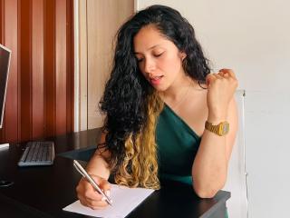 Ver la ficha detallada de ChantalBernadette