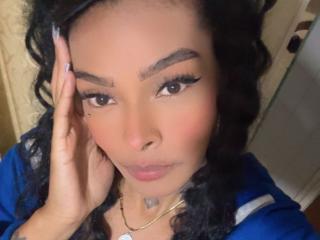 Podívejte se na podrobnou kartu EmmaEbony