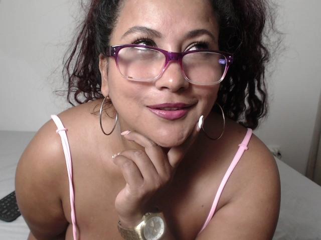 YiyaHot69 - Sexe cam en vivo - 28888022