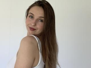 Podívejte se na podrobnou kartu CharlotteXGold