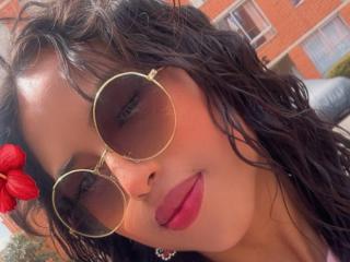 Se dtaljerede oplysninger for MyaaTyler