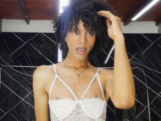 Ver la ficha detallada de CamilleCedrik