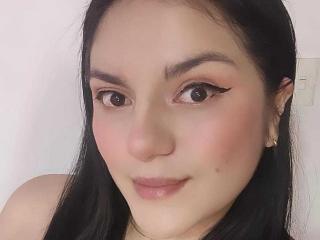 Se dtaljerede oplysninger for PaulinaCox