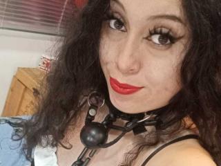 Ver la ficha detallada de KendraSimons