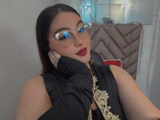 Ver la ficha detallada de HelueJamil