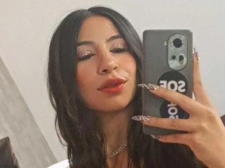 Se dtaljerede oplysninger for NahomyCarther