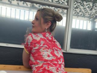 Se dtaljerede oplysninger for LaurenSpitz