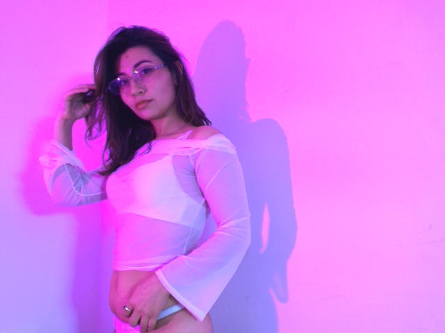 SeleneLeon - Live porn &amp; sex cam - 28904036