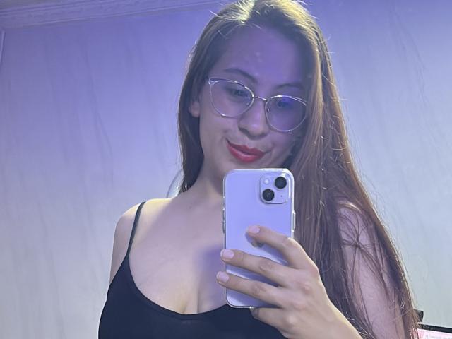 MeganRegan - Live sexe cam - 28905020