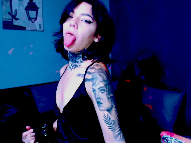 LannieGonzales - Live sex cam - 28908209