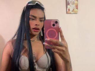 EmmaEbony'in detaylı sayfasını gör