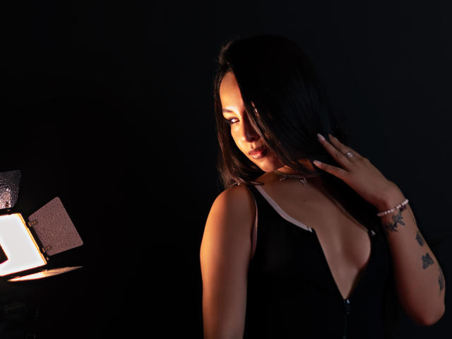 ZoediMaria - Live sexe cam - 28914374