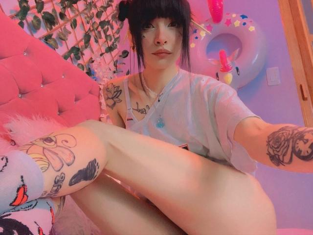 LaurenEvie69 - Live porn &amp; sex cam - 28915520