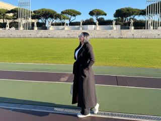 IsabellaJames'in detaylı sayfasını gör