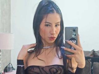 Ver la ficha detallada de NahomyCarther