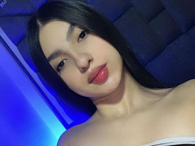 MilanMoon - Live sex cam - 28918919