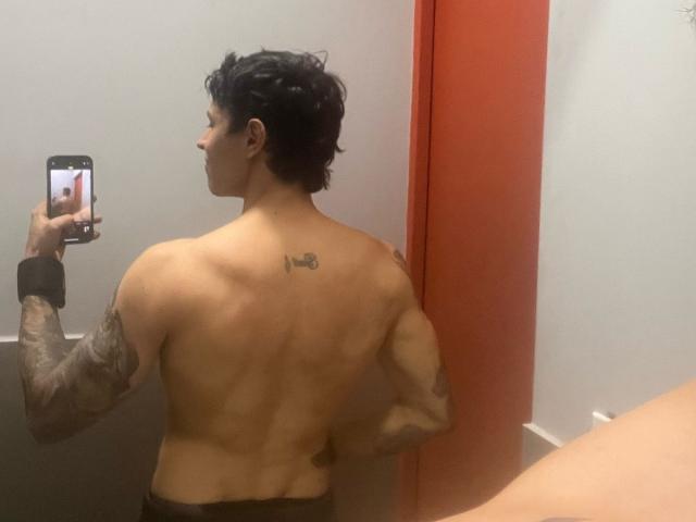 MasterDaveExtreme - Live Sex Cam - 28920866