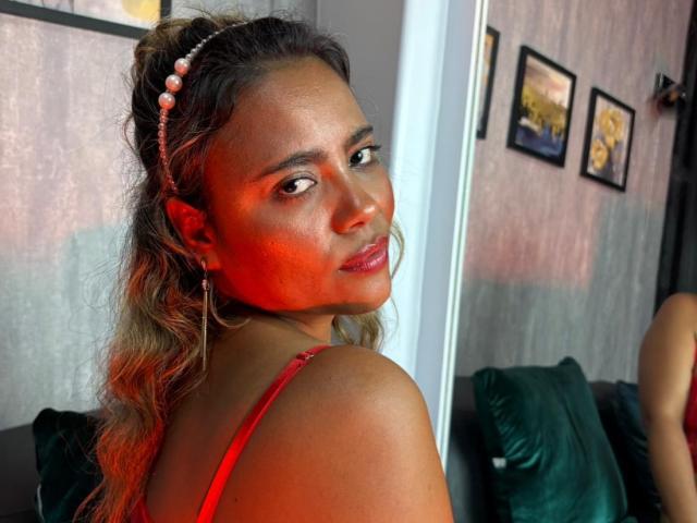 NatachaLatinHot - Sexe cam en vivo - 28922123