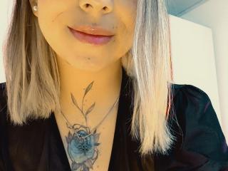 См. подробные сведения о модели KayleeM