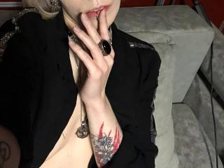 Obejrzyj kompletny profil Aurali