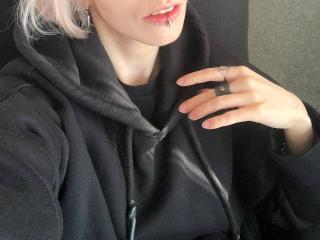 Obejrzyj kompletny profil Aurali