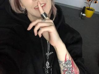 Obejrzyj kompletny profil Aurali