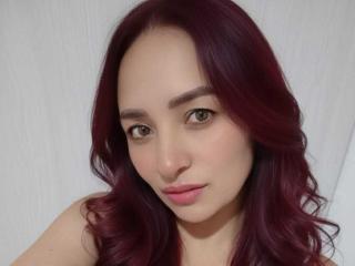 Obejrzyj kompletny profil EmaCollins