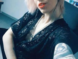 Obejrzyj kompletny profil Aurali