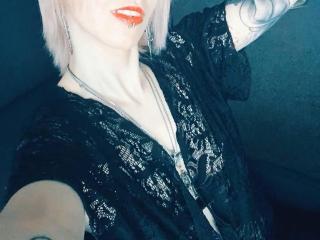 Obejrzyj kompletny profil Aurali