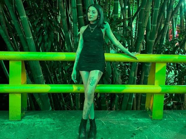 SalomeMille - Live porn &amp; sex cam - 28926035