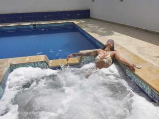 Obejrzyj kompletny profil ErotiicAlexa