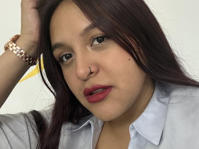 MarianaVargasX - Live Sex Cam - 28926680