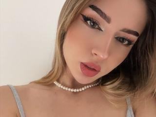 AmeliaCollins'in detaylı sayfasını gör