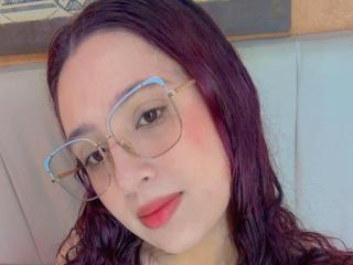 Obejrzyj kompletny profil ChloeBernard