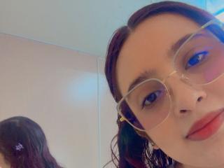 ChloeBernard'in detaylı sayfasını gör