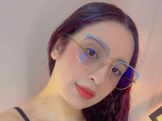 Obejrzyj kompletny profil ChloeBernard