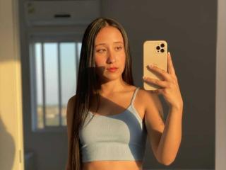 Obejrzyj kompletny profil AnnieBlakke