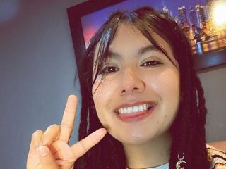 Obejrzyj kompletny profil BeckyHuston