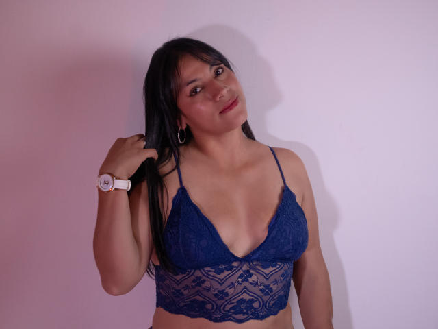 KaitLopez - Live sex cam - 28927718