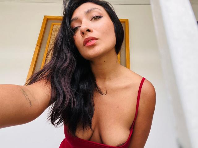 AmelineRousseau - Live porn &amp; sex cam - 28928036